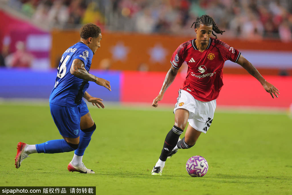 莱尼·约罗：曼联防线的未来之星，季前赛已展现统治力